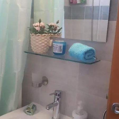 Апартаменты Top Quality Mackenzie Beach!!!